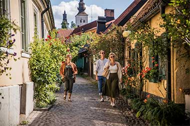 Spaziergang durch das mittelalterliche Visby - Tina Axelsson imagebank/sweden.se